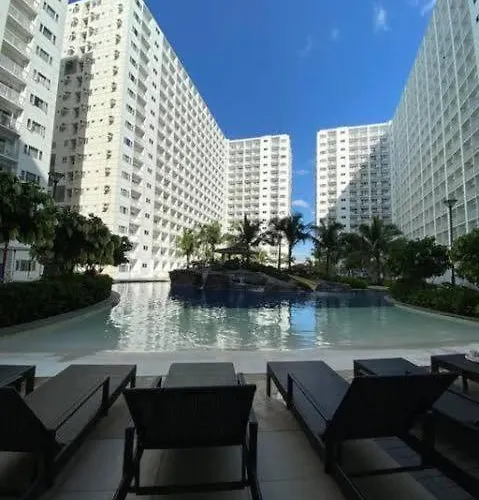 Shore D12 Near Airport- Sm Mall Of * Manila
