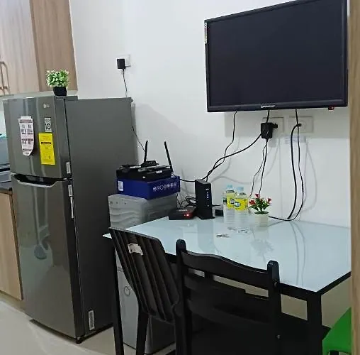 Shore D12 Near Airport- Sm Mall Of Apartment Manila